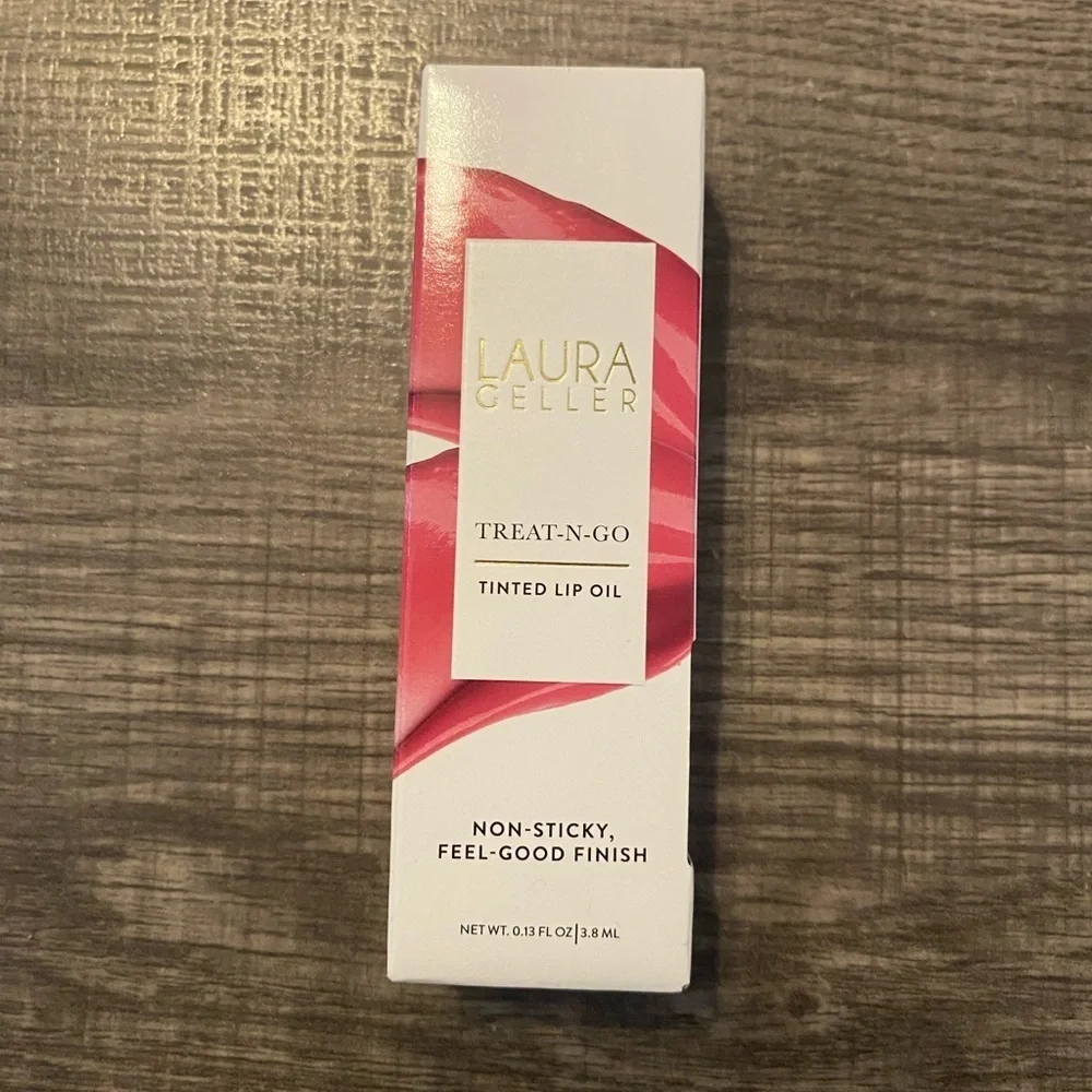 Laura Geller Beauty - NEW - Treat-n-Go Lip Oil Color: First Place